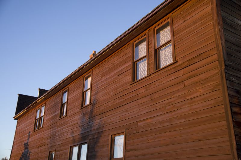 Wood Siding Contractors detail